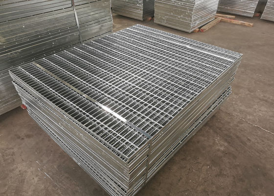 Het Staal die van de Koolstofstaalq235 Loopbrug Anticorrosieve 75x10mm raspen