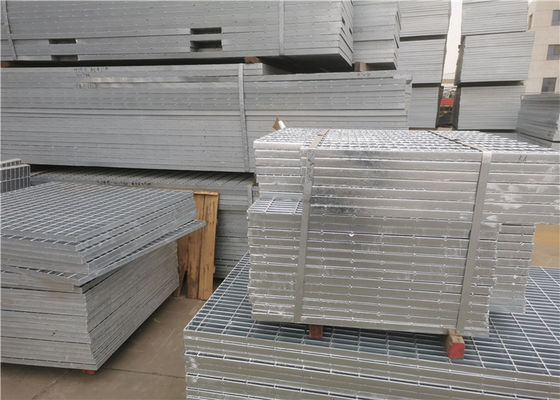Getand het Platformstaal die van het Tredeloopvlak Hete Ondergedompelde Gegalvaniseerde 3X30 raspen