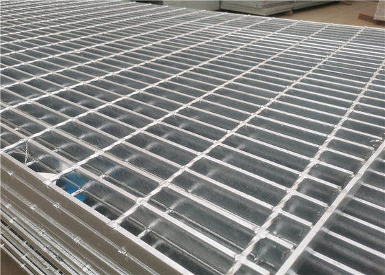 Getand het Platformstaal die van het Tredeloopvlak Hete Ondergedompelde Gegalvaniseerde 3X30 raspen