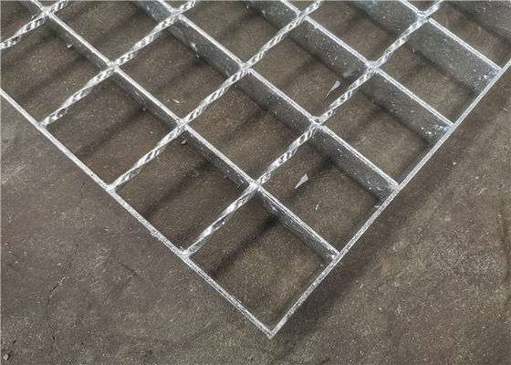 Q235 Gegalvaniseerd het Staal randde Grating van het Koolstofstaalplatform Vierkante Vorm