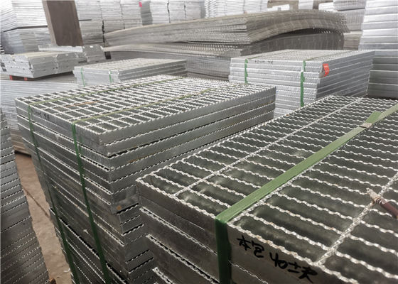 6mm Gegalvaniseerde het Staalgrating I van de Koolstofstaal Hete Onderdompeling Typeblad
