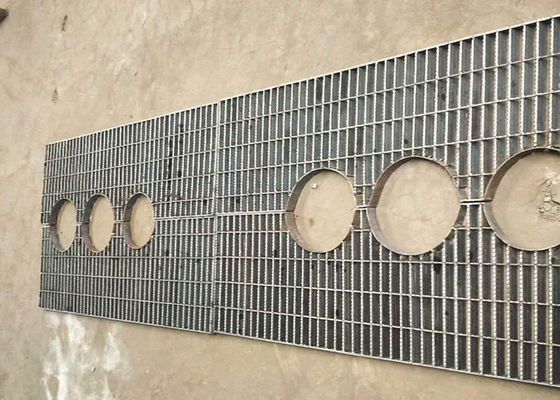 Gegalvaniseerde Grating van het Loopbrugstaal voor Olieplatform
