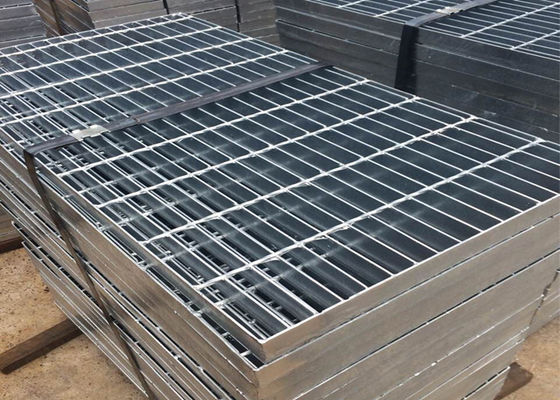 Antisteunbalkq345 Gelast Staal die 1250mm Gegalvaniseerde Breedte Hete Onderdompeling raspen