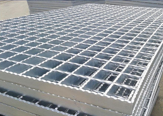 Antisteunbalkq345 Gelast Staal die 1250mm Gegalvaniseerde Breedte Hete Onderdompeling raspen