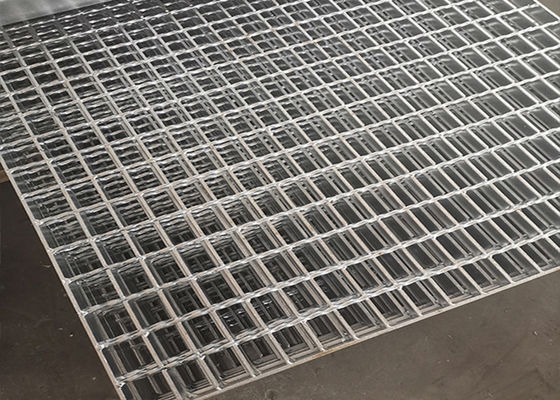 Antisteunbalkq345 Gelast Staal die 1250mm Gegalvaniseerde Breedte Hete Onderdompeling raspen