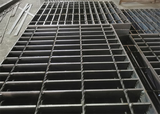Antigrating van het Steunbalk Lage Koolstofstaal Plaat 65x5mm voor Stadionafvoerkanalen