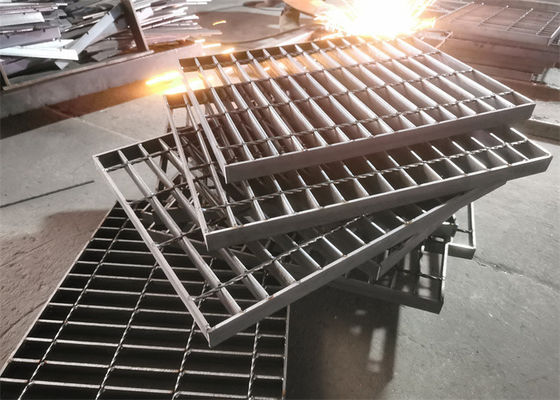 Het Staalgrating van het workshopplatform Plaat 8mm dik Steunbalkbewijs het Elektro Galvaniseren