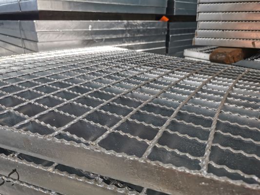 Vierkante van de het Staalrooster van de Haven niet Steunbalk de Tredeloopvlakken 40mm voor Hygiënetechniek
