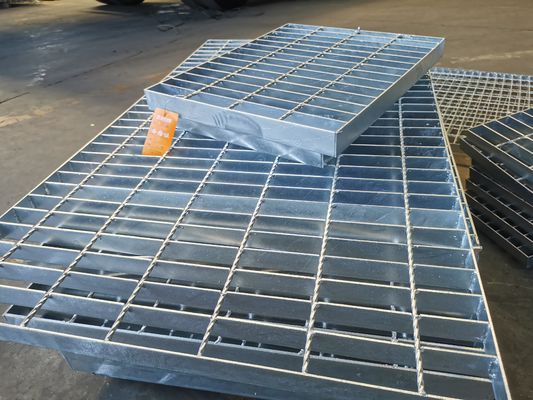 Roestvrije Lichtgewicht het Staalgrating van Tredeloopvlakken Hittedissipatie