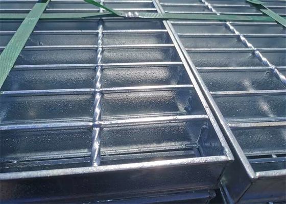 Het chemische Gegalvaniseerde Staal die van de Installatie Hete Onderdompeling 1m Getand Blad raspen