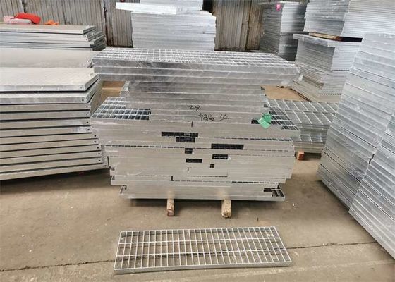 De Roosters die van de het Staaloprijlaan van de roestpreventie Q235 voor Behandelings van afvalwaterinstallatie raspen