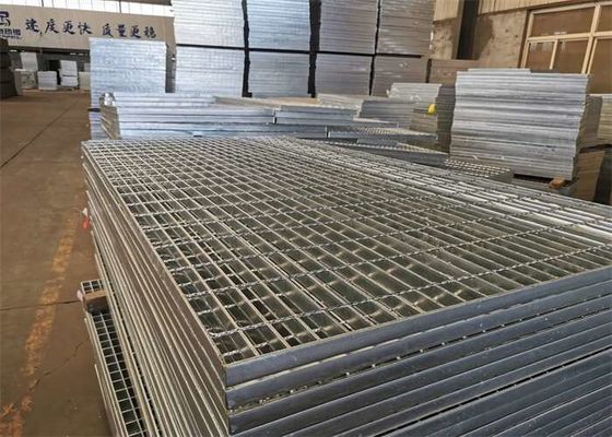 AS1657 standaard Anti de Tredeloopvlakken die van het Steunbalkstaal 100mm voor Parkeerplaats raspen