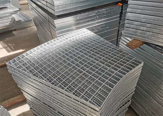 Getande niet Steunbalk 32*3mm het Staal die van Tredeloopvlakken Hete Gegalvaniseerde Onderdompeling raspen