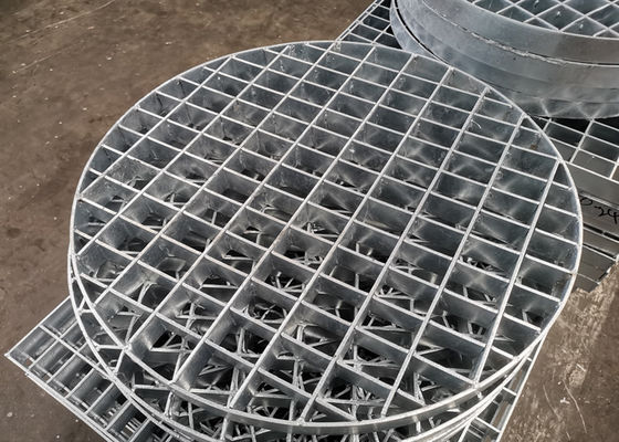 De openlucht Ronde Dekking Gegalvaniseerde Gesloten Druk van Drainageroosters S304