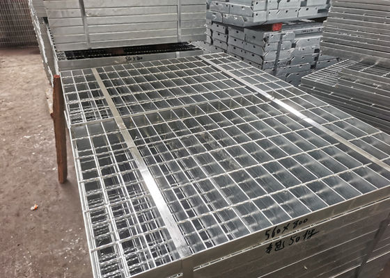 Van de het Afvoerkanaalrooster Q345 van de bouwbrug het Drainage Gegalvaniseerde Lage Koolstofstaal