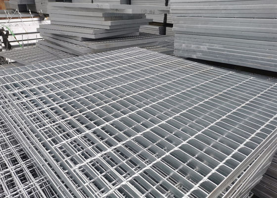 Het Staalgrating van het oprijlaanplatform Gang 120mm Hoge Zinkdeklaag