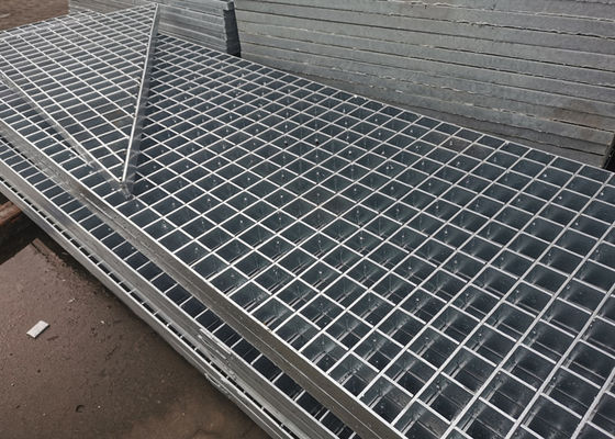 Q235 Grating van het Staal Antiroestmetaal Type 7mm van Platform Vlak Bar dik