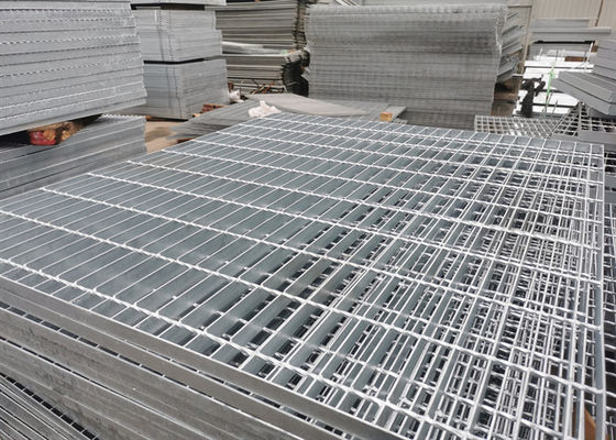 Grating van de Steunbalk niet Op zwaar werk berekend Gegalvaniseerd Gang Platform 75x10mm