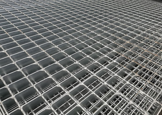 Chemische Installatie Gegalvaniseerde Vloer die Anti de Weerstandslassen raspen van de Steunbalkdruk