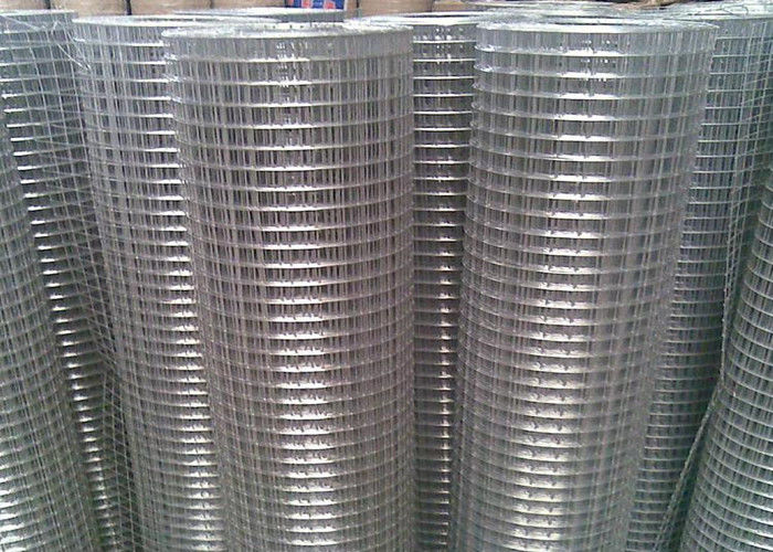 1.5*1.5cm Gelaste Gelaste de Draadcomités van Draadmesh fence 4x8 voor Kippenkippenren